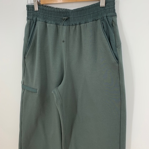 Athleta Triumph Hybrid Wide Crop Pant in Bali Green Sz S - Picture 6 of 16